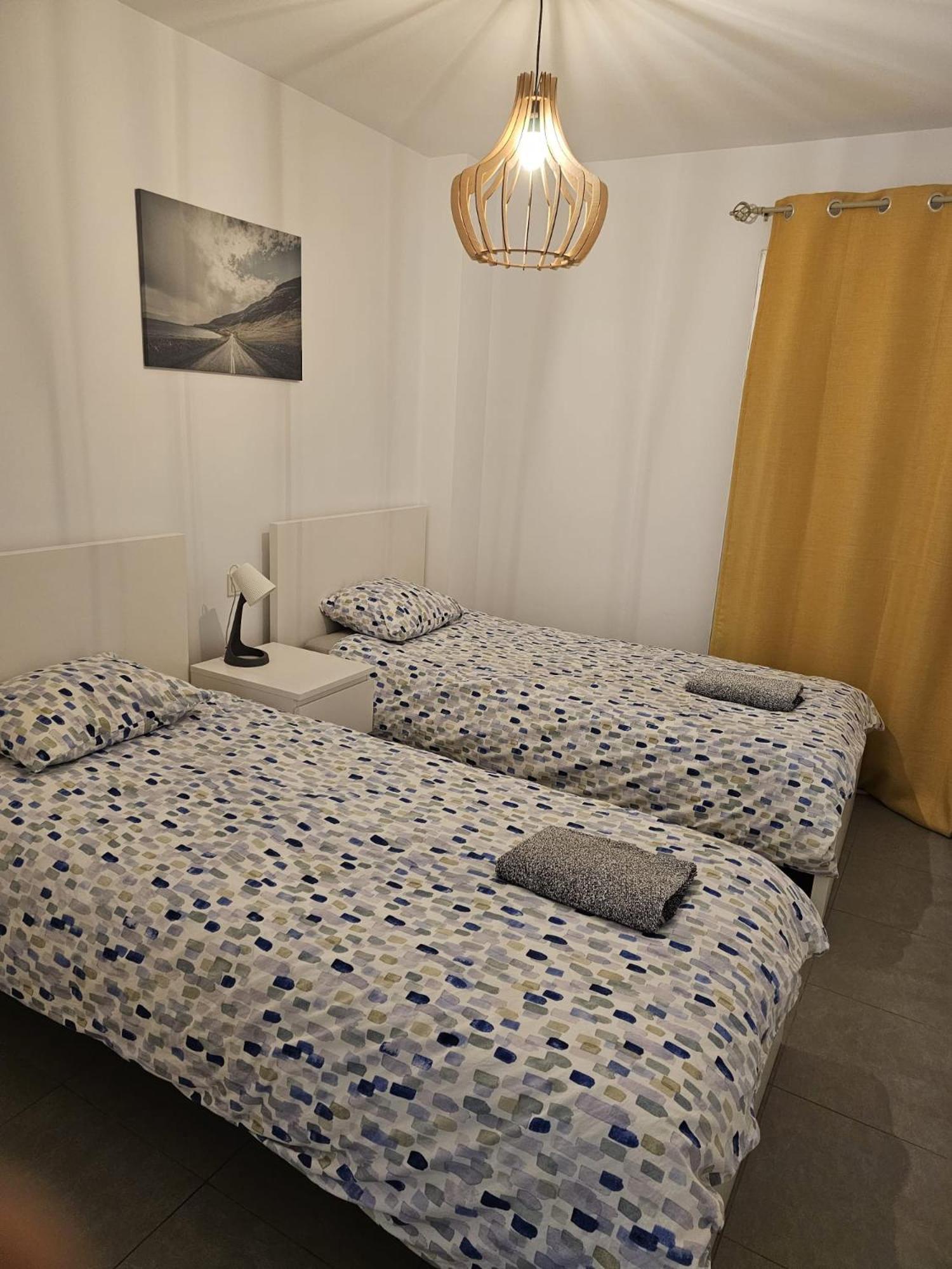Modern Seafront Flat With A Private Garage Διαμέρισμα Ελ Μέντανο Εξωτερικό φωτογραφία